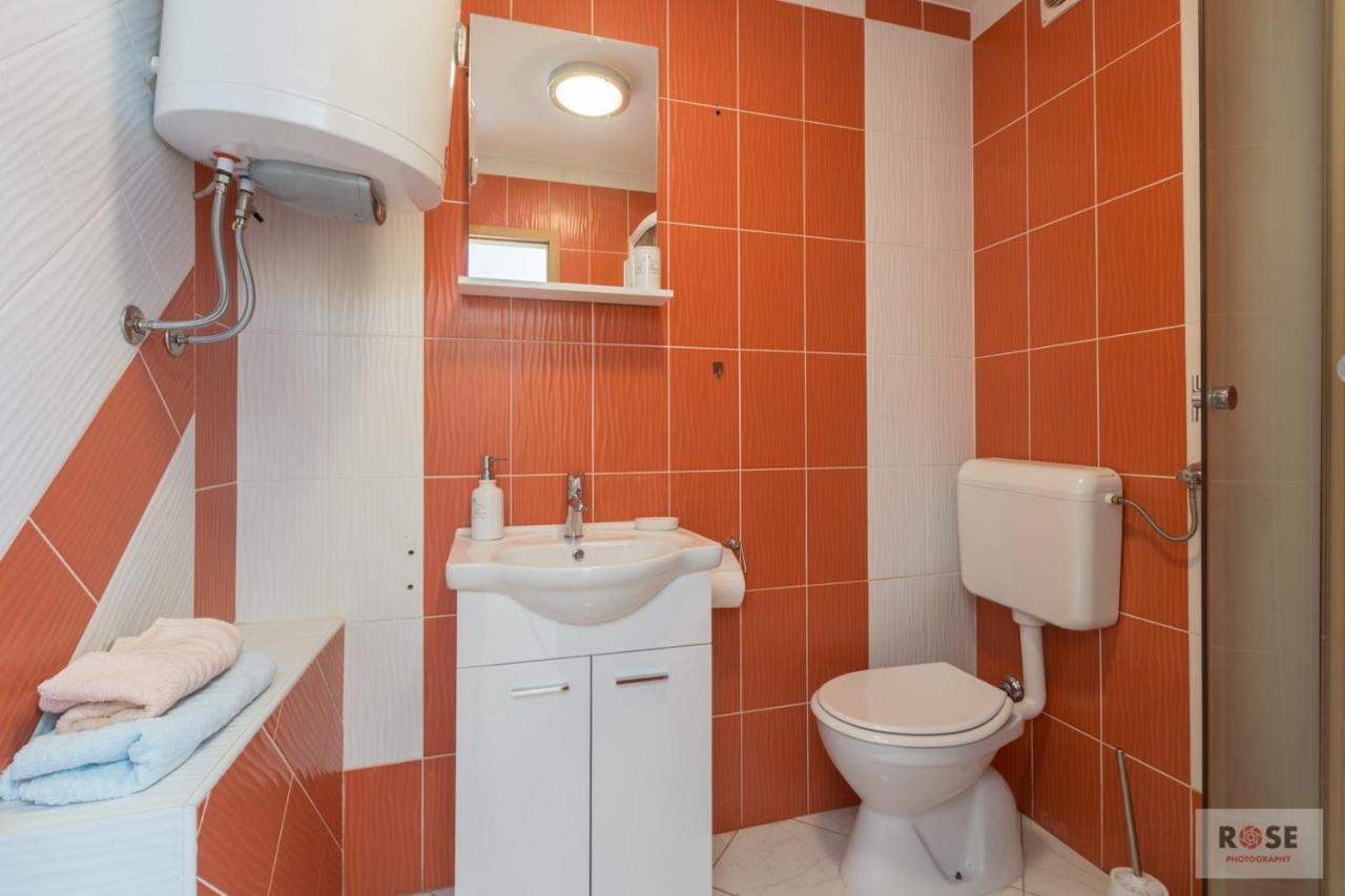 Apartment Laureta ポレッチ エクステリア 写真