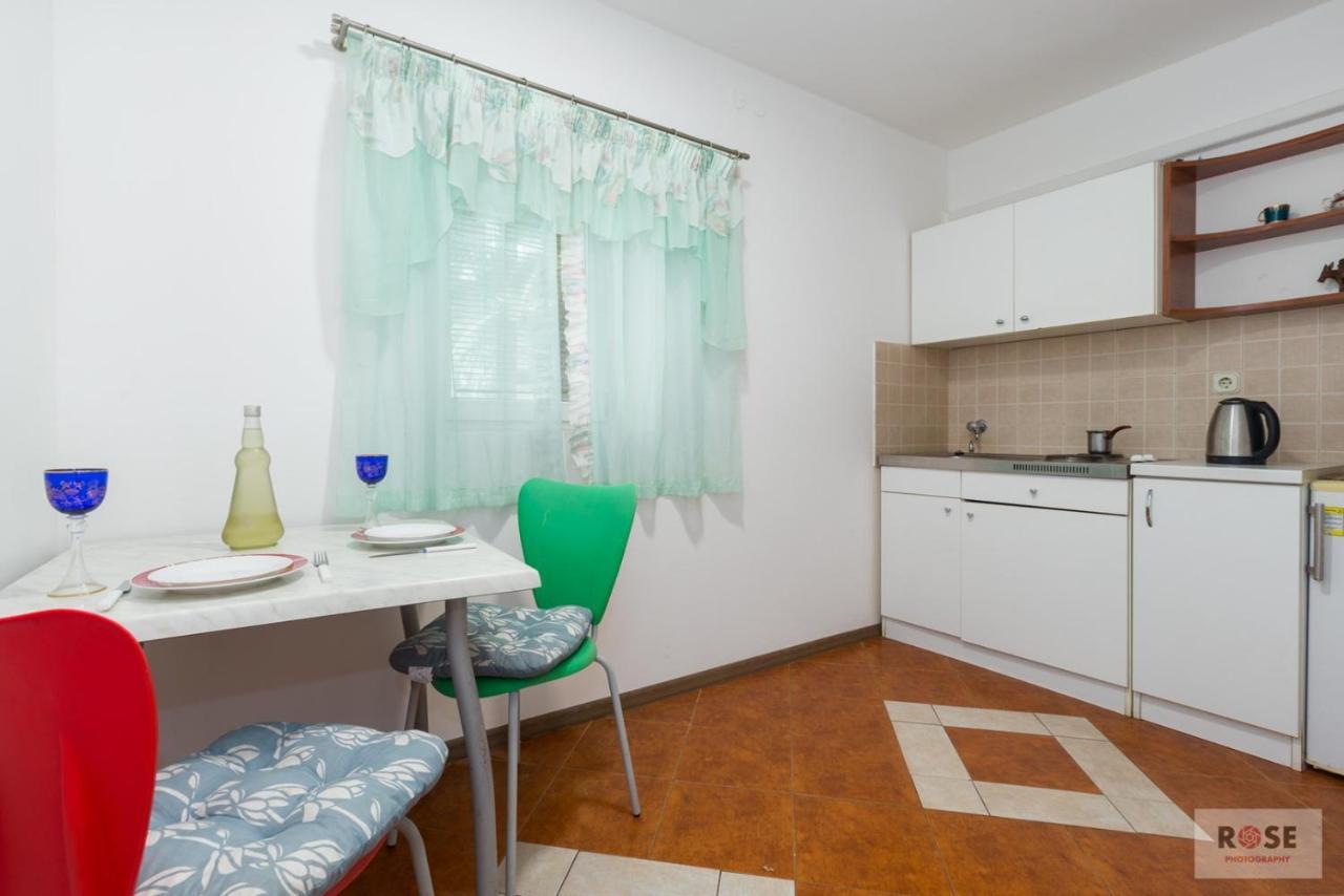 Apartment Laureta ポレッチ エクステリア 写真